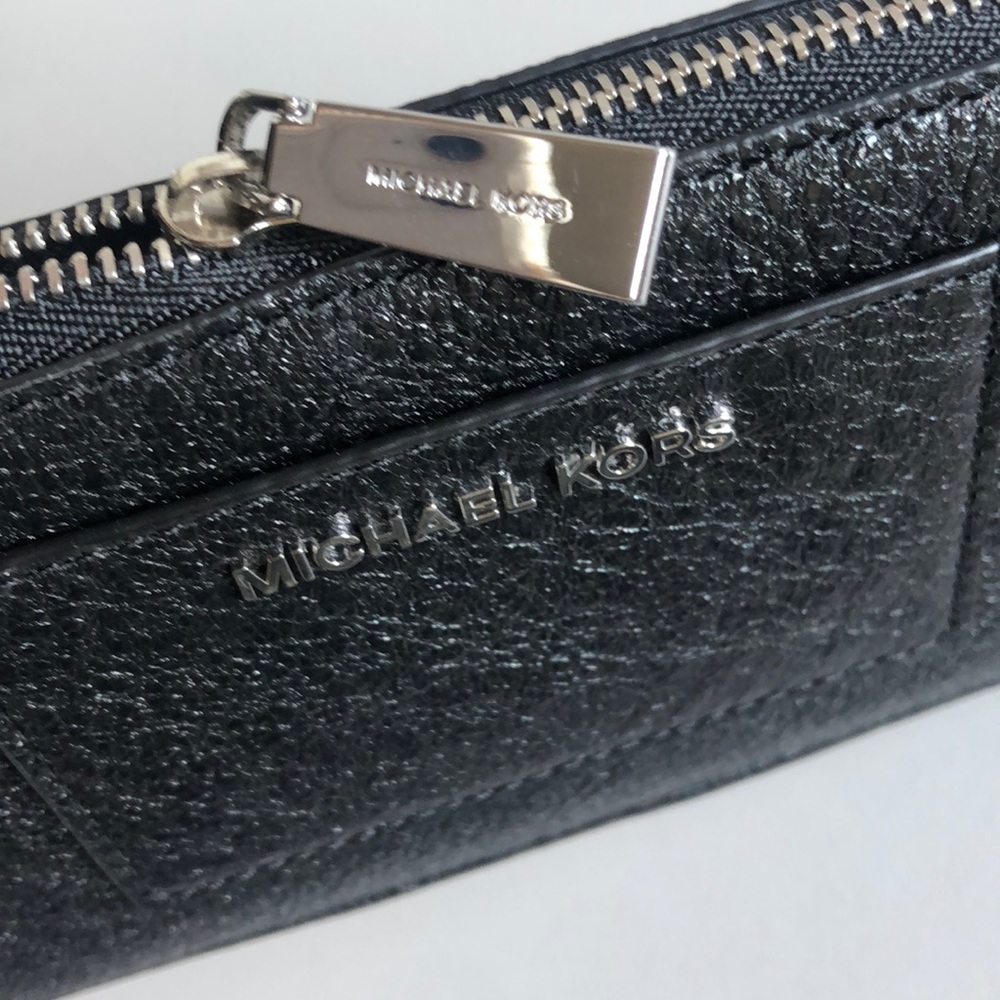 Vintage Metallic Black Michael Kors wristlet
